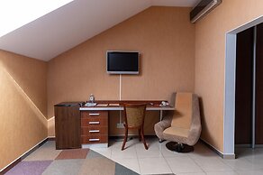 Briz Hotel