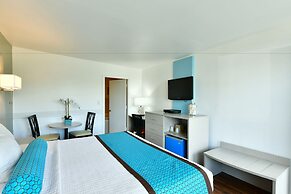 The Freeport Inn and Marina