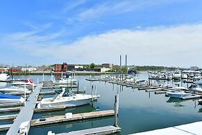 The Freeport Inn and Marina