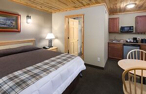Rock Crest Lodge And Cabins