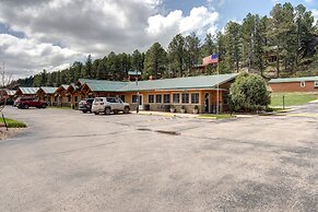 Rock Crest Lodge And Cabins