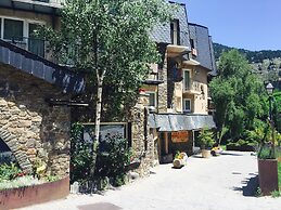 Hotel Llop Gris