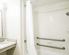 Comfort Inn & Suites Scarborough - Portland