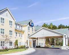 Comfort Inn & Suites Scarborough - Portland