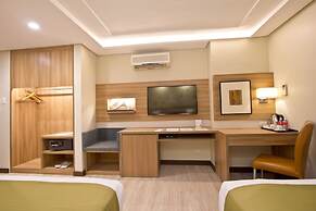 Crown Regency Hotel Makati