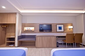 Crown Regency Hotel Makati