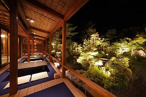 Kyoto Nanzenji Garden Ryokan Yachiyo Established in 1915