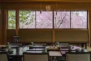 Kyoto Nanzenji Garden Ryokan Yachiyo Established in 1915
