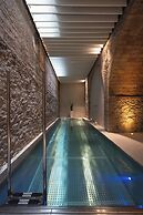 ABaC H&R Barcelona Monument