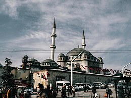 Nova Plaza Orion Hotel