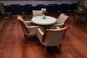 Nova Plaza Orion Hotel