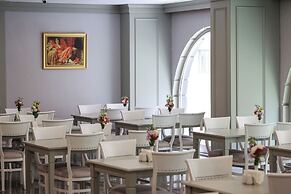 Nova Plaza Orion Hotel