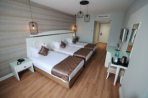 Nova Plaza Orion Hotel