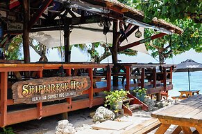 Aroa Beachside Resort