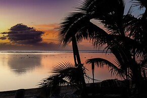 Aroa Beachside Resort