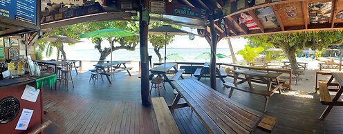 Aroa Beachside Resort