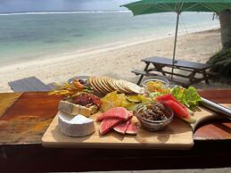 Aroa Beachside Resort