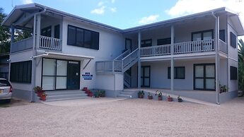 Aroa Beachside Resort