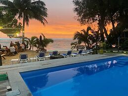 Aroa Beachside Resort