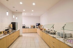 Residence Inn by Marriott Phoenix Desert View at Mayo Clinic