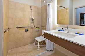 Holiday Inn Express & Suites Dayton South Franklin by IHG