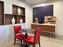 Holiday Inn Express Hotel & Suites Ennis by IHG