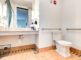 Elwood Hotel & Suites