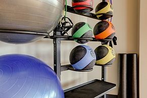 Elwood Hotel & Suites