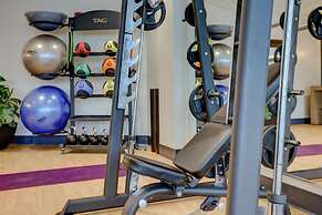 Elwood Hotel & Suites