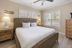 Village at Hawks Cay Villas by KeysCaribbean