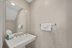 Village at Hawks Cay Villas by KeysCaribbean