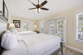 Village at Hawks Cay Villas by KeysCaribbean