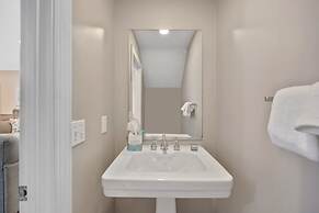 Village at Hawks Cay Villas by KeysCaribbean