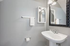 Village at Hawks Cay Villas by KeysCaribbean