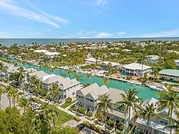 Village at Hawks Cay Villas by KeysCaribbean