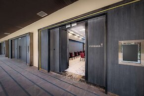 DoubleTree by Hilton Putrajaya Lakeside