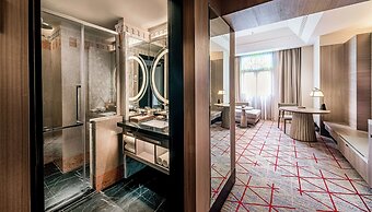 DoubleTree by Hilton Putrajaya Lakeside