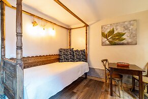 Villas D. Dinis Charming Residence - Adults Only