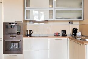 Roset Hotel & Residence