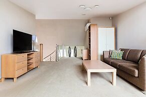Roset Hotel & Residence