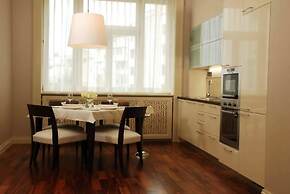 Roset Hotel & Residence