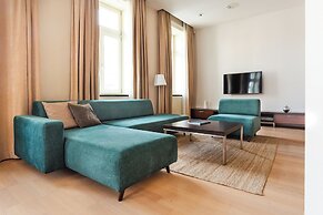 Roset Hotel & Residence