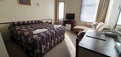 Victoria Railway Hotel