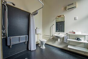 Victoria Railway Hotel