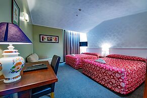 Victoria Railway Hotel