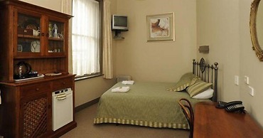 Victoria Railway Hotel