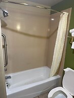 Sleep Inn & Suites at Six Flags