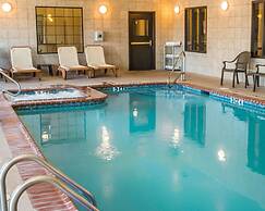 Sleep Inn & Suites at Six Flags