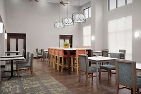Hampton Inn & Suites-Knoxville/North I-75