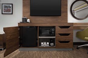 Hampton Inn & Suites-Knoxville/North I-75